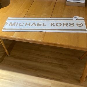 NWT Michael Kors Scarf